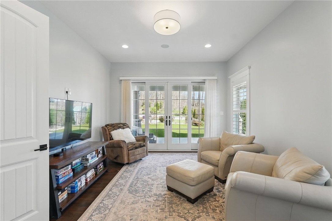 Cranberry Twp, Pennsylvania 16066, United States, 6 Bedrooms Bedrooms, ,6 BathroomsBathrooms,Residential,Active,116284