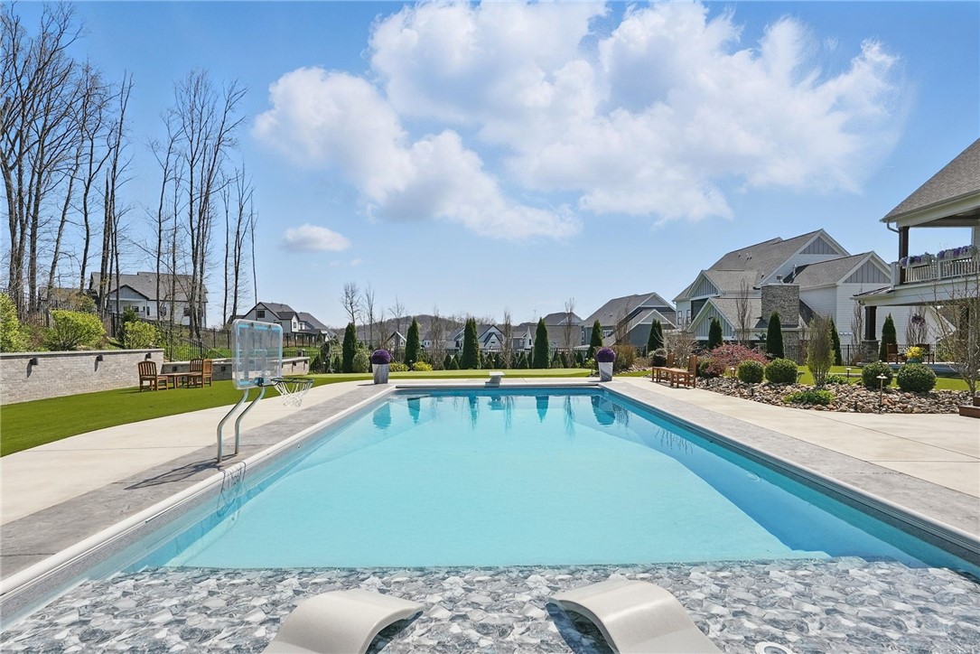 Cranberry Twp, Pennsylvania 16066, United States, 6 Bedrooms Bedrooms, ,6 BathroomsBathrooms,Residential,Active,116284