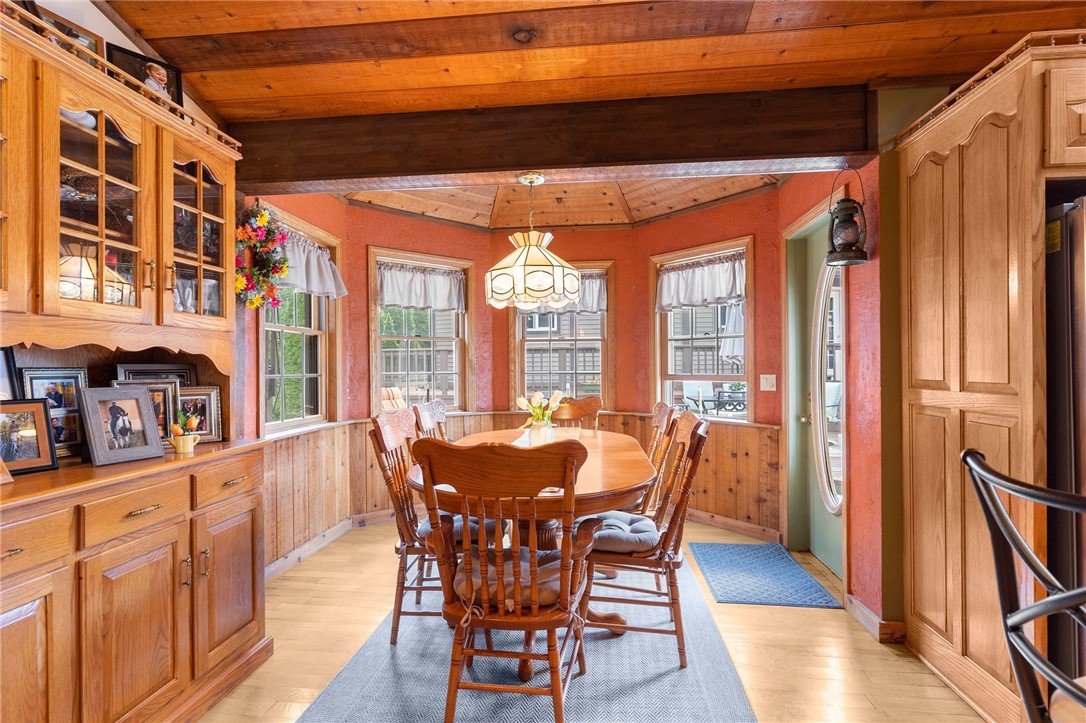 South Pymatuning Twp, Pennsylvania 16150, United States, 4 Bedrooms Bedrooms, ,4 BathroomsBathrooms,Residential,Active,55287