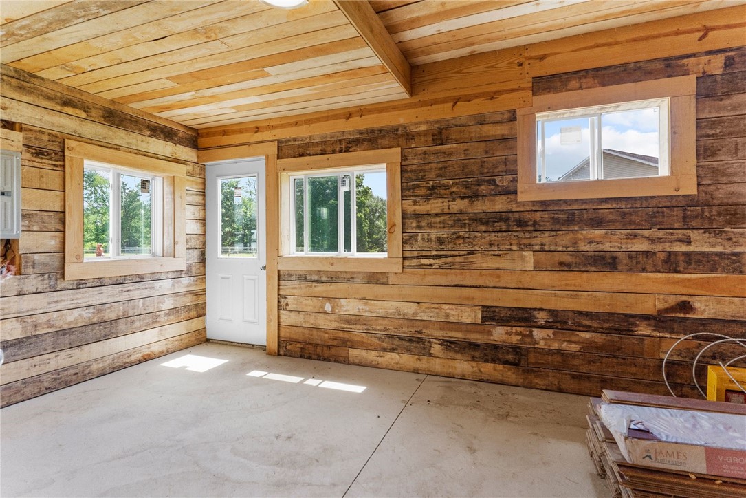 South Pymatuning Twp, Pennsylvania 16150, United States, 4 Bedrooms Bedrooms, ,4 BathroomsBathrooms,Residential,Active,55287