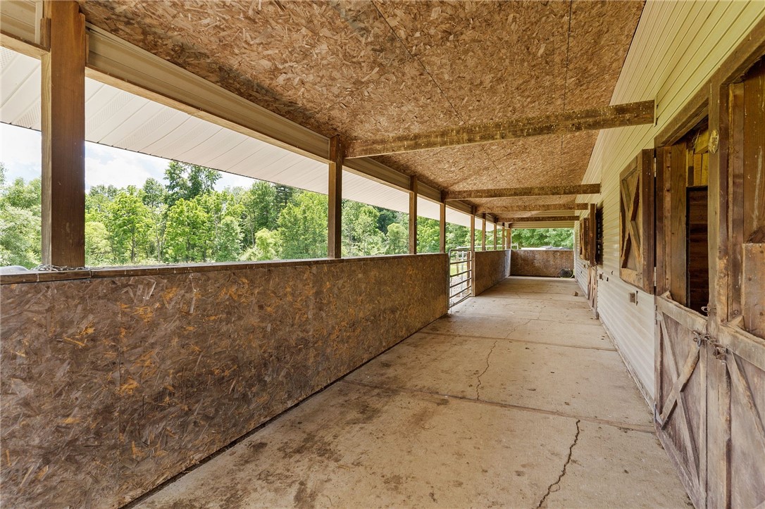 South Pymatuning Twp, Pennsylvania 16150, United States, 4 Bedrooms Bedrooms, ,4 BathroomsBathrooms,Residential,Active,55287