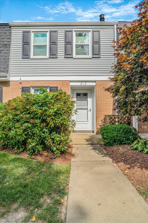 View North Strabane, PA 15317 condo