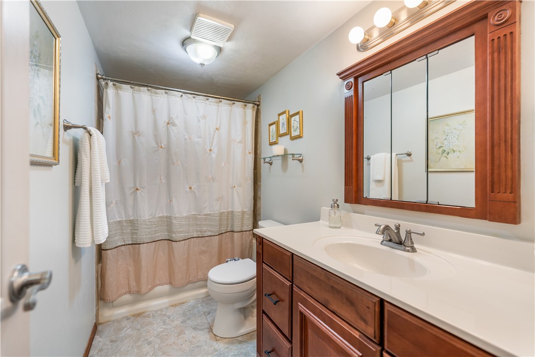 Hopewell Twp - Bea, Pennsylvania 15001, United States, 3 Bedrooms Bedrooms, ,2 BathroomsBathrooms,Residential,Pending,31061