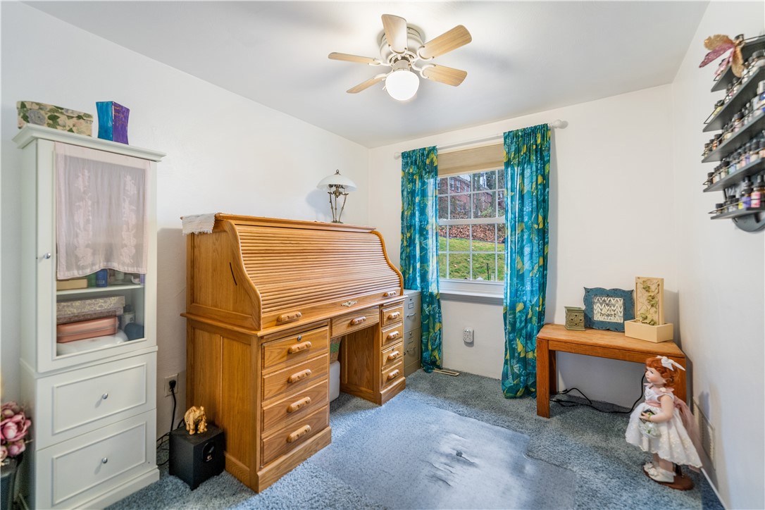 Hopewell Twp - Bea, Pennsylvania 15001, United States, 3 Bedrooms Bedrooms, ,2 BathroomsBathrooms,Residential,Pending,31061