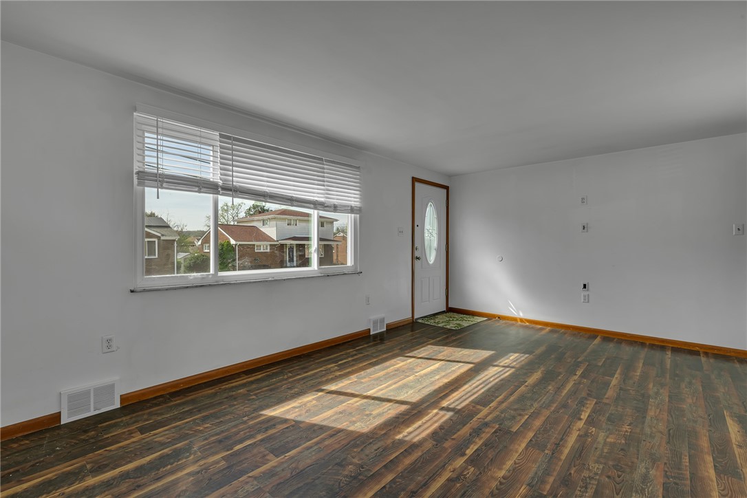 256 Beaver Street St, Ambridge, Pennsylvania image 4