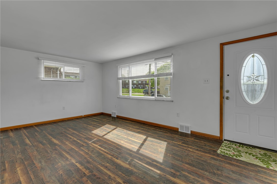256 Beaver Street St, Ambridge, Pennsylvania image 2