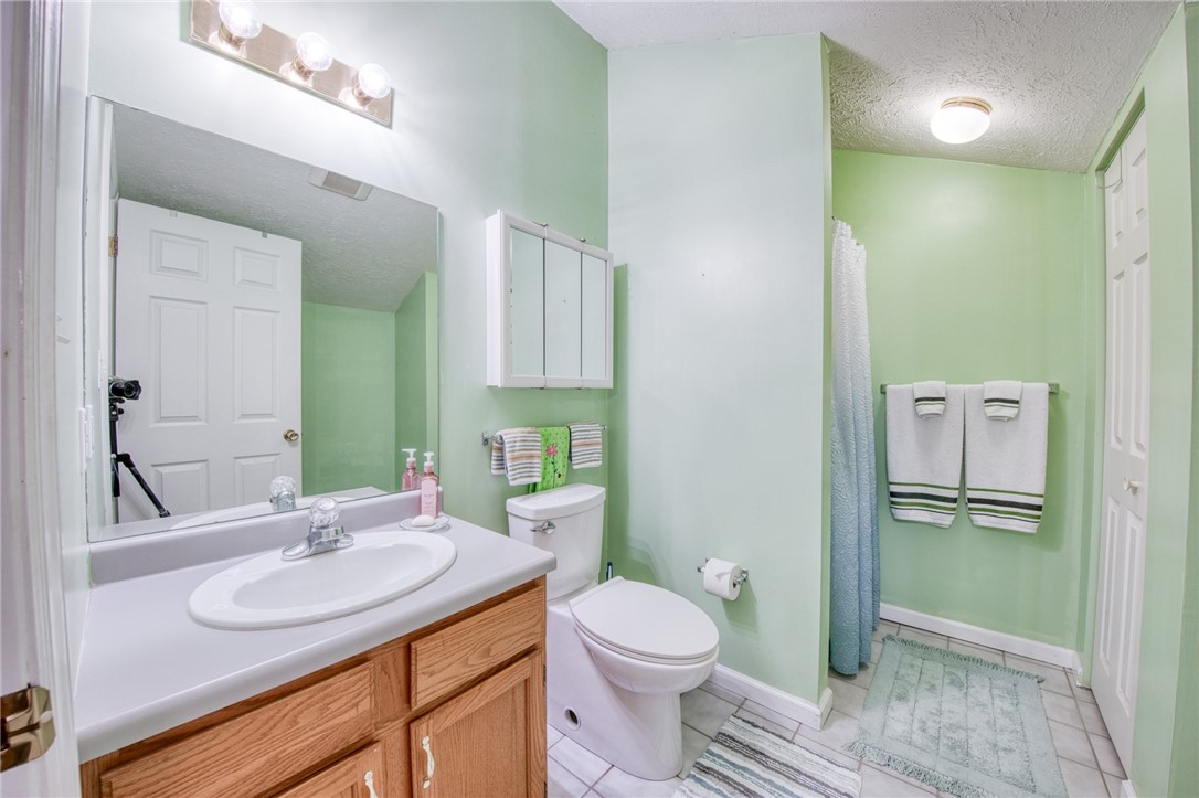 1420 Greenbriar Dr Dr, South Park, Pennsylvania image 25