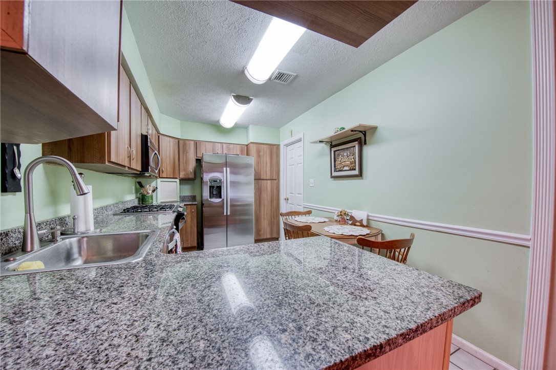 1420 Greenbriar Dr Dr, South Park, Pennsylvania image 14