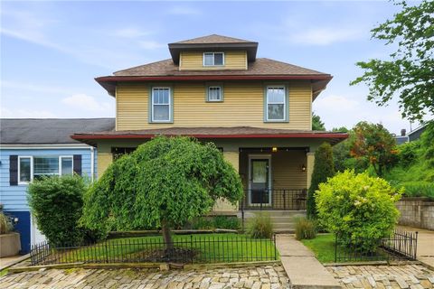 Photo of 1634 Trinity St, Pittsburgh, PA 15206 (MLS # 1759403)