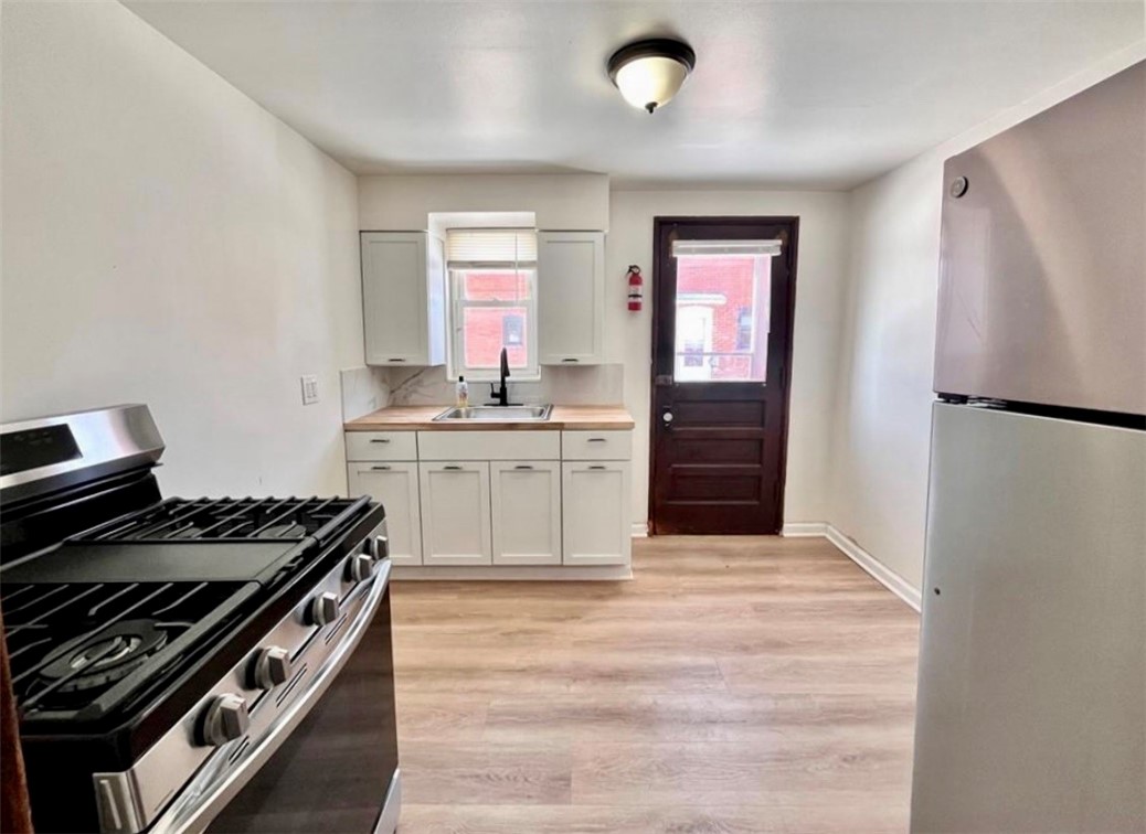 Neville Twp, Pennsylvania 15225, United States, 2 Bedrooms Bedrooms, ,1 BathroomBathrooms,Residential,Active,156522