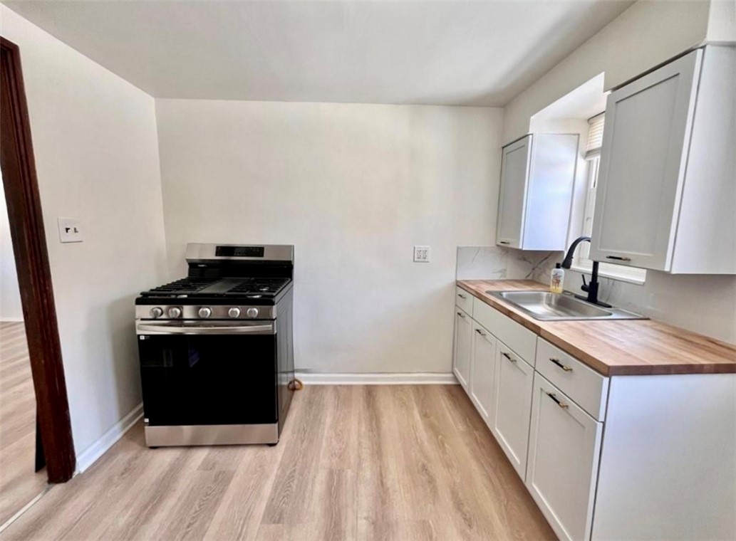 Neville Twp, Pennsylvania 15225, United States, 2 Bedrooms Bedrooms, ,1 BathroomBathrooms,Residential,Active,156522