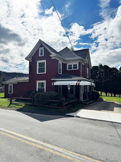 Photo of 72 Tunnelton Rd, Clarksburg, PA 15725 (MLS # 1746865)