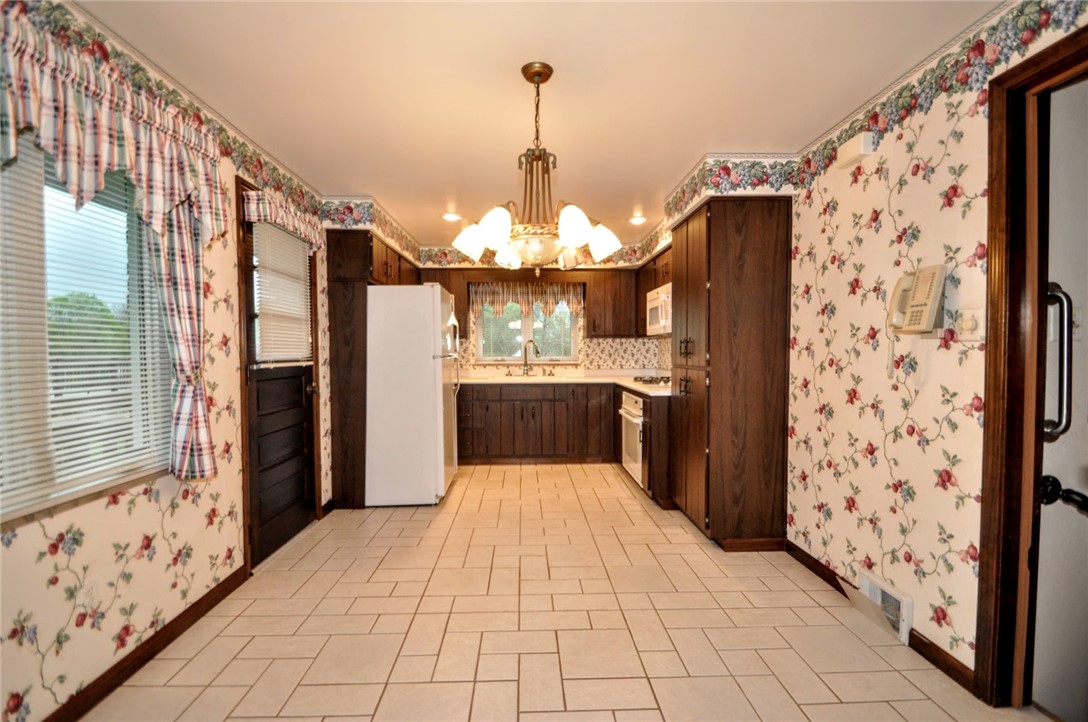 908 Marion St St, New Eagle, Pennsylvania image 18