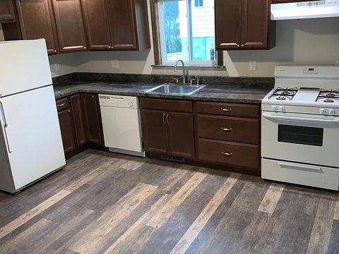 Photo of 71 Sycamore St, Muse, PA 15350 (MLS # 1752069)