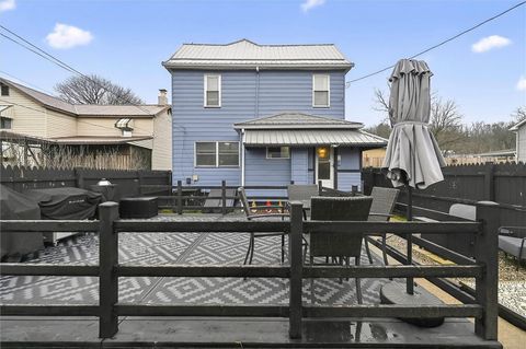 704 Center Ln Manorville Boro PA 16238