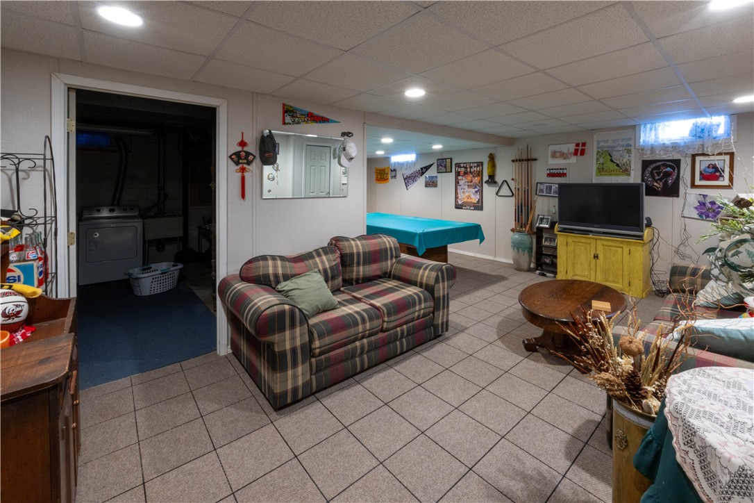 254 Hillcrest Dr Dr, New Kensington, Pennsylvania image 16