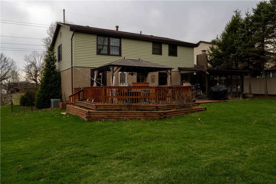 254 Hillcrest Dr Dr, New Kensington, Pennsylvania image 2