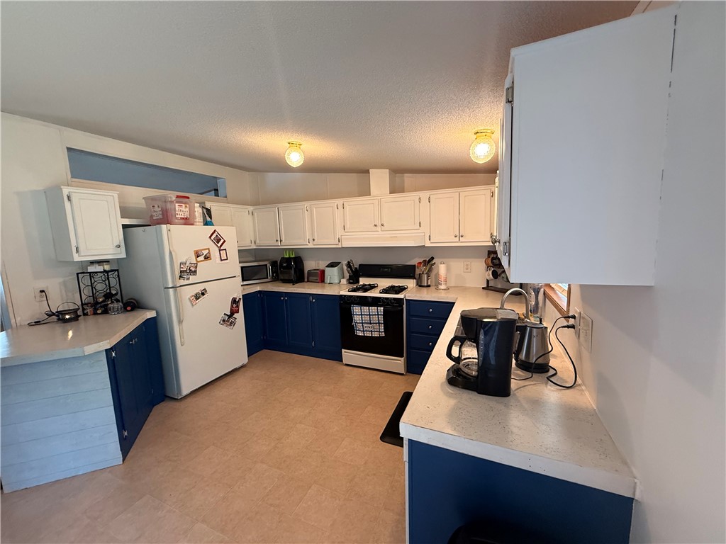 318 Nickel Ln