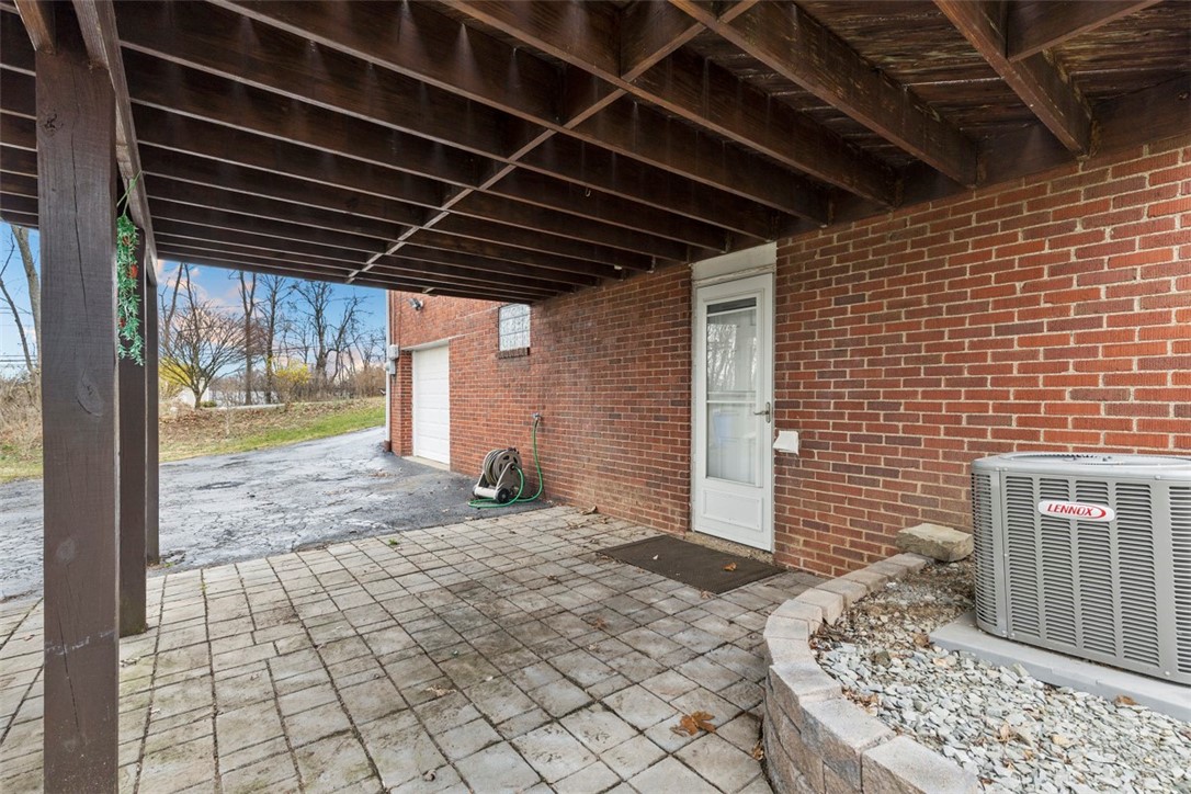 4963 Willow Dr, Whitehall, Pennsylvania image 29