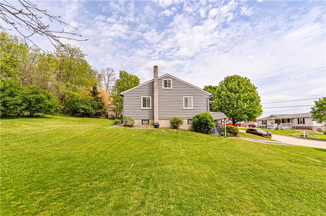 Youngwood, Pennsylvania 15697, United States, 3 Bedrooms Bedrooms, ,2 BathroomsBathrooms,Residential,Active,160223