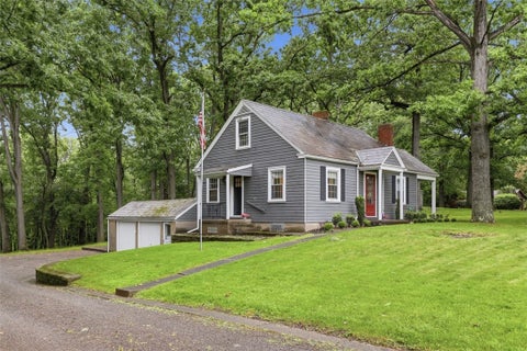 Photo of 737 Wexford Bayne Rd, Wexford, PA 15090 (MLS # 1758952)