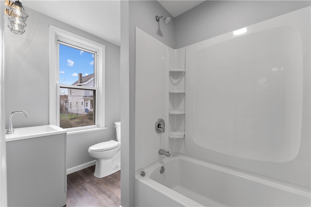 2413 Banker St St, McKeesport, Pennsylvania image 17