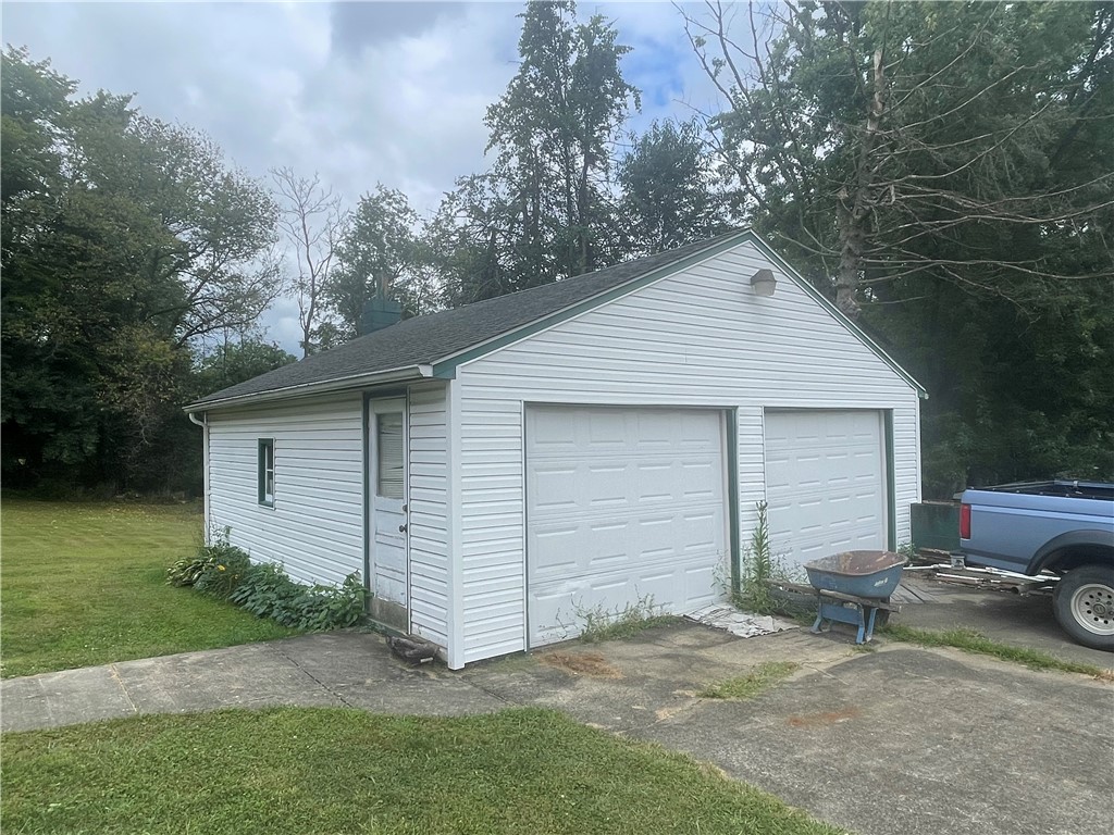 Wheatland, Pennsylvania 16161, United States, 4 Bedrooms Bedrooms, ,2 BathroomsBathrooms,Residential,Active,196027