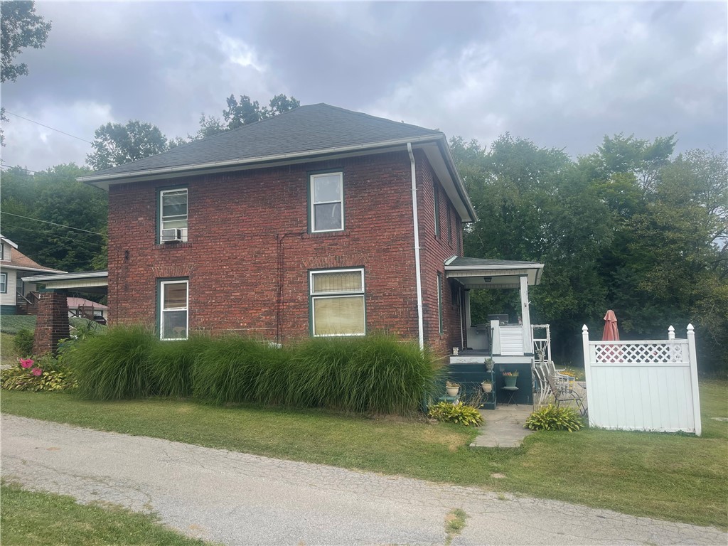 Wheatland, Pennsylvania 16161, United States, 4 Bedrooms Bedrooms, ,2 BathroomsBathrooms,Residential,Active,196027