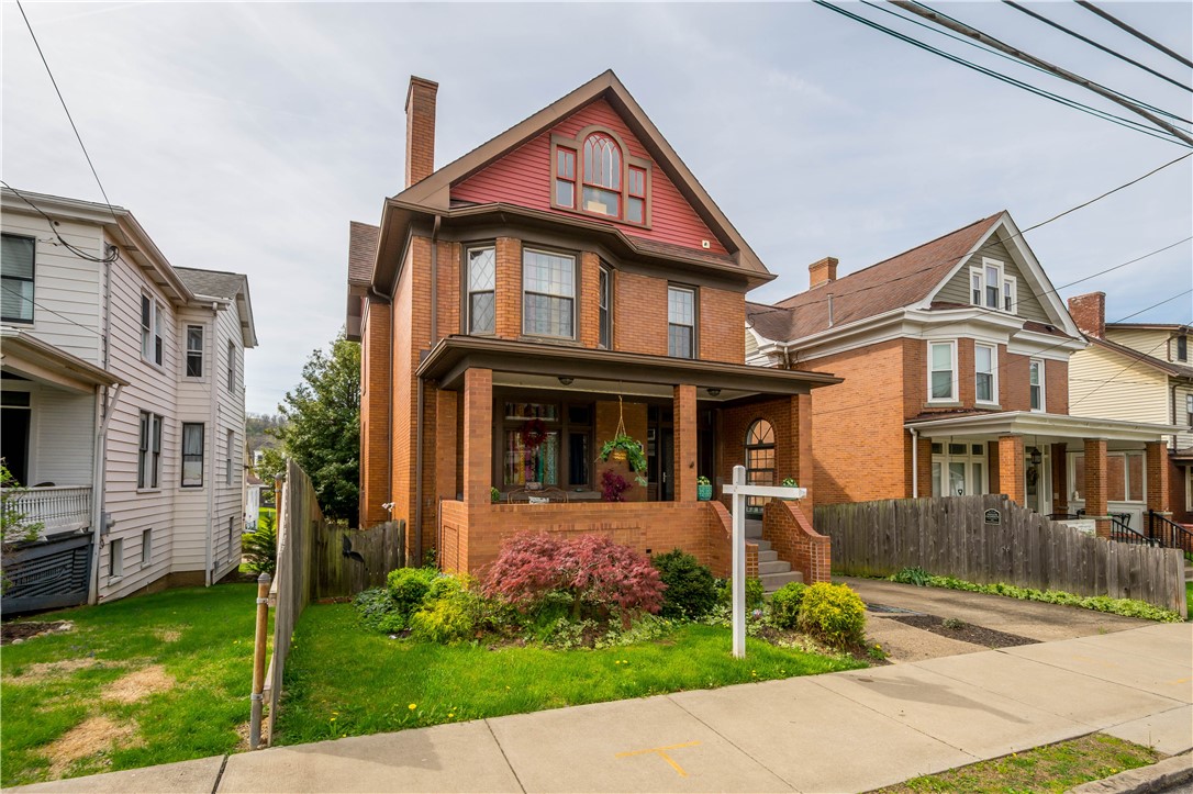 337 W College Street