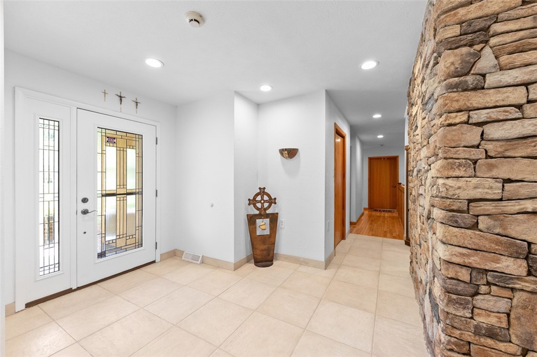 Dunbar Twp, Pennsylvania 15425, United States, 4 Bedrooms Bedrooms, ,5 BathroomsBathrooms,Residential,Active,235123