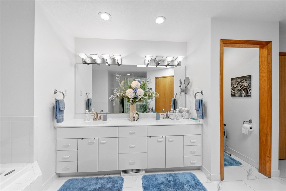 Dunbar Twp, Pennsylvania 15425, United States, 4 Bedrooms Bedrooms, ,5 BathroomsBathrooms,Residential,Active,235123