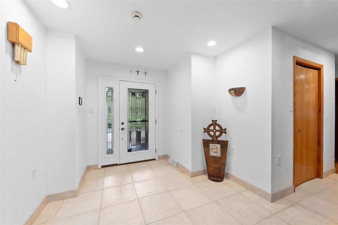 Dunbar Twp, Pennsylvania 15425, United States, 4 Bedrooms Bedrooms, ,5 BathroomsBathrooms,Residential,Active,235123