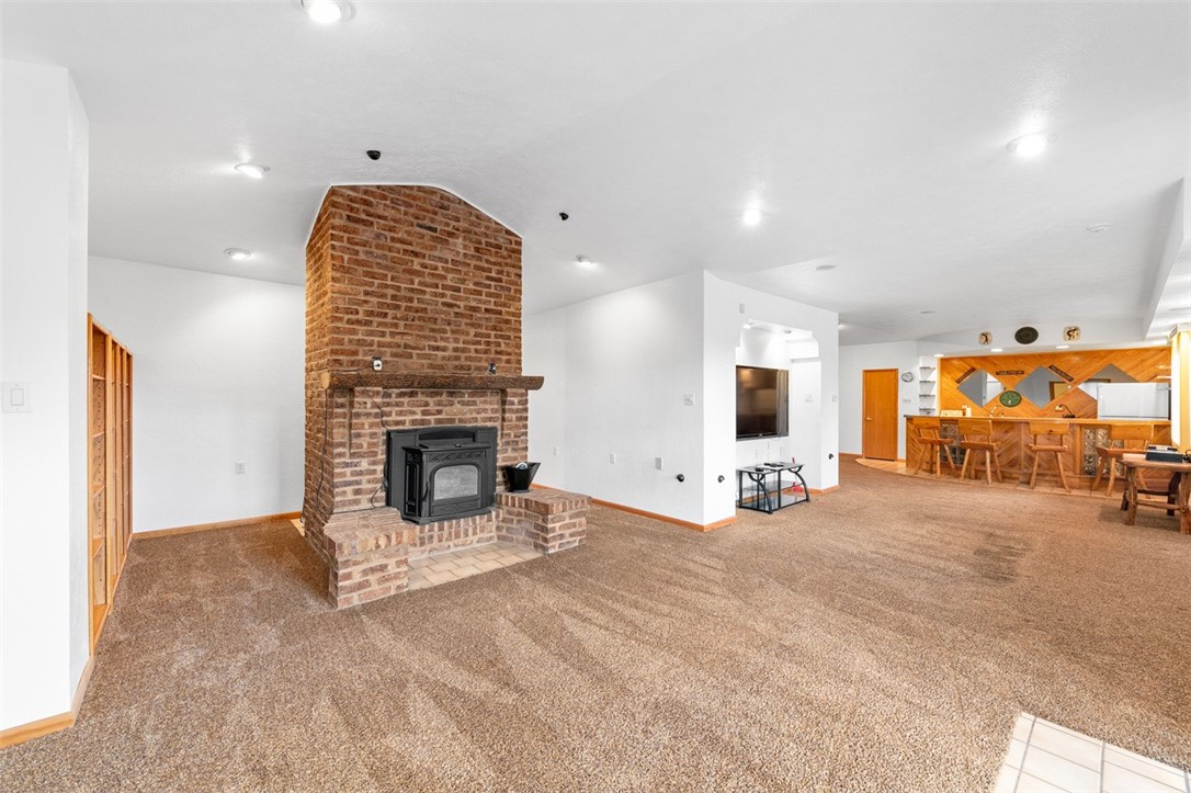 Dunbar Twp, Pennsylvania 15425, United States, 4 Bedrooms Bedrooms, ,5 BathroomsBathrooms,Residential,Active,235123