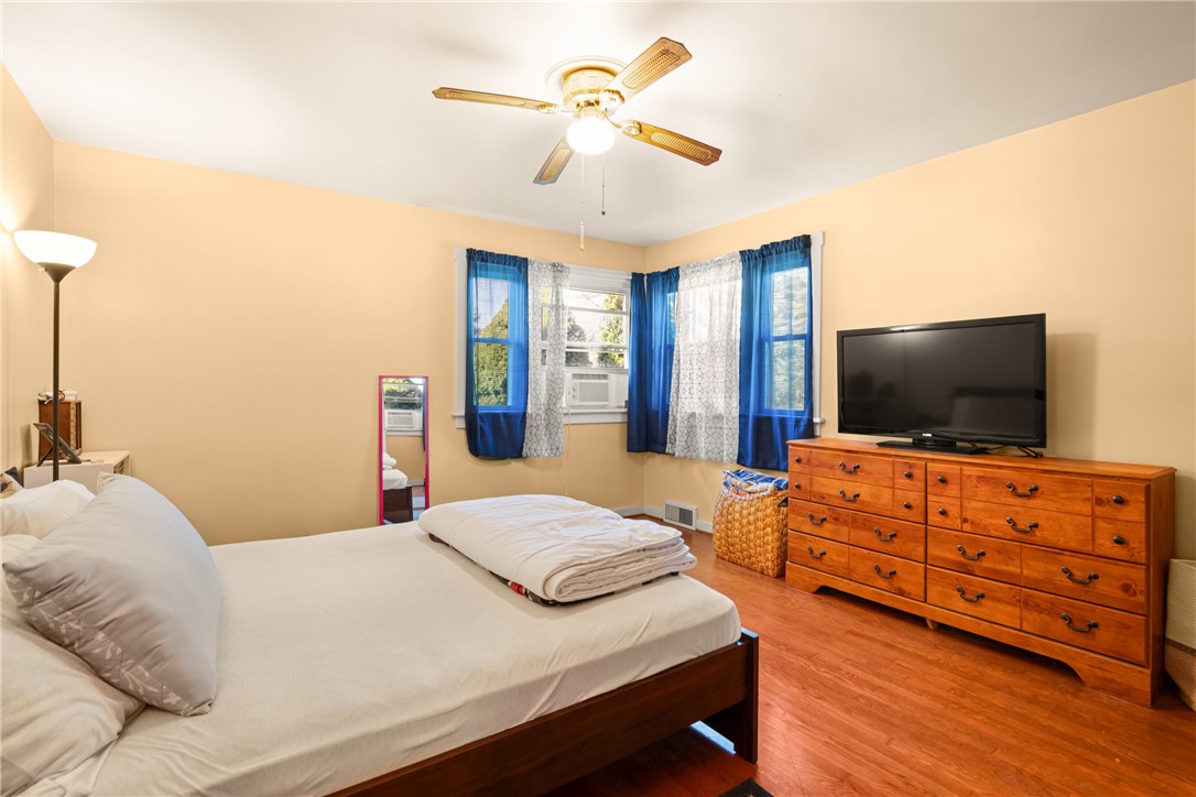 Summit Twp, Pennsylvania 15552, United States, 2 Bedrooms Bedrooms, ,1 BathroomBathrooms,Residential,Contingent,226279