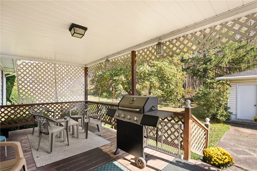 Summit Twp, Pennsylvania 15552, United States, 2 Bedrooms Bedrooms, ,1 BathroomBathrooms,Residential,Contingent,226279