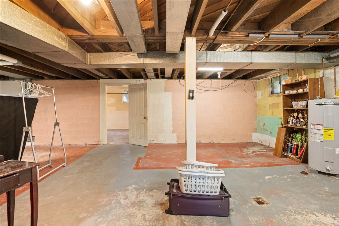 Summit Twp, Pennsylvania 15552, United States, 2 Bedrooms Bedrooms, ,1 BathroomBathrooms,Residential,Contingent,226279