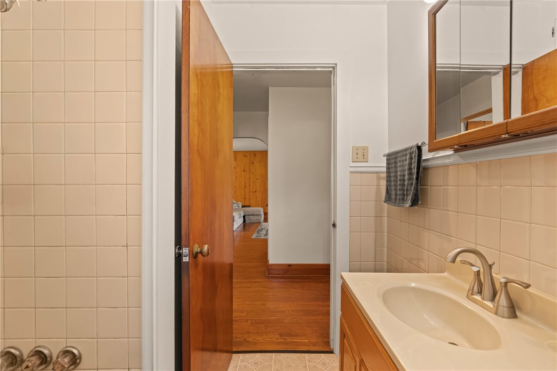 Summit Twp, Pennsylvania 15552, United States, 2 Bedrooms Bedrooms, ,1 BathroomBathrooms,Residential,Contingent,226279