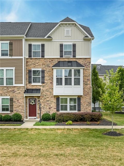 Photo of 713 Truth Lane, Cranberry Twp, PA 16066 (MLS # 1733304)
