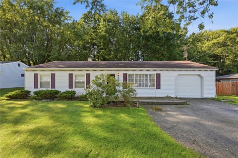 Photo for 915 Clarksville Rd