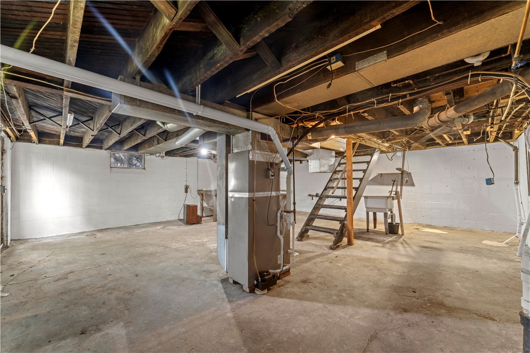 Summit Twp, Pennsylvania 16002, United States, 2 Bedrooms Bedrooms, ,1 BathroomBathrooms,Residential,Pending,233889