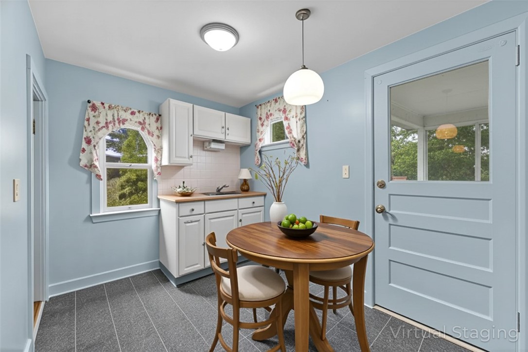 Summit Twp, Pennsylvania 16002, United States, 2 Bedrooms Bedrooms, ,1 BathroomBathrooms,Residential,Pending,233889