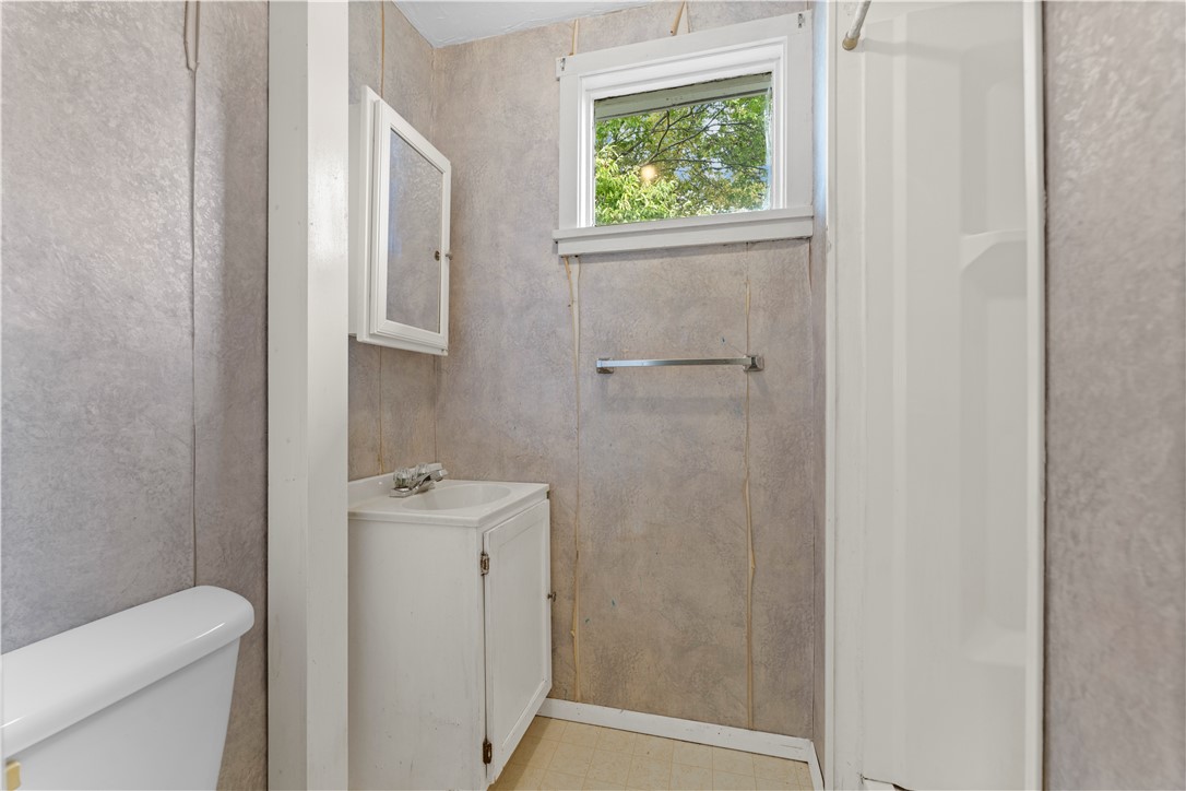 Summit Twp, Pennsylvania 16002, United States, 2 Bedrooms Bedrooms, ,1 BathroomBathrooms,Residential,Pending,233889