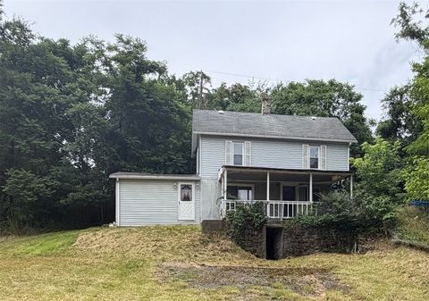 Photo of 1054 Marelda Ave, Donora, PA 15033 (MLS # 1763290)