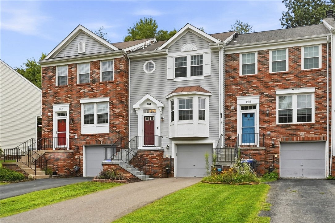 264 Clearbrook Ct