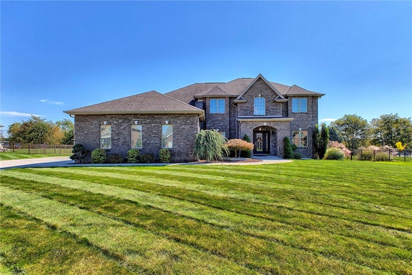 7521 NATALIE LN, IRWIN, PA 15642 - Image 1ffaece401552b3d1ccbdc6be759dd9f/1637467981