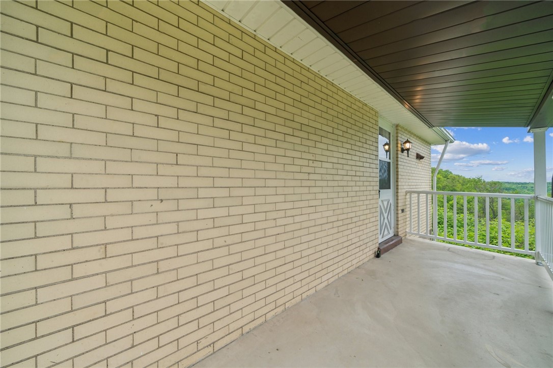 425 LONDON AVE.