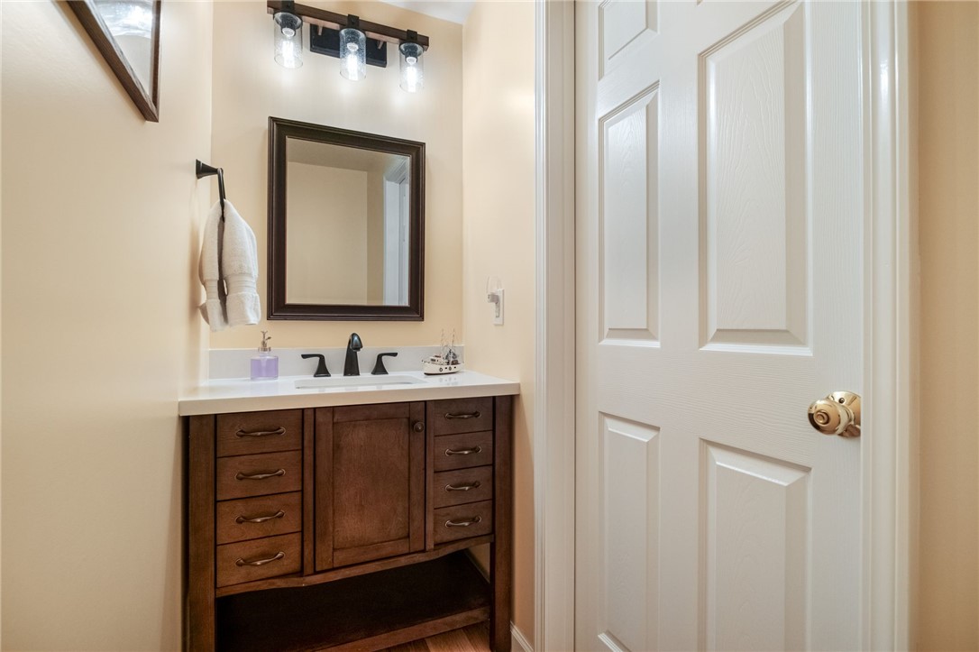 Cranberry Twp, Pennsylvania 16066, United States, 4 Bedrooms Bedrooms, ,3 BathroomsBathrooms,Residential,Pending,8440