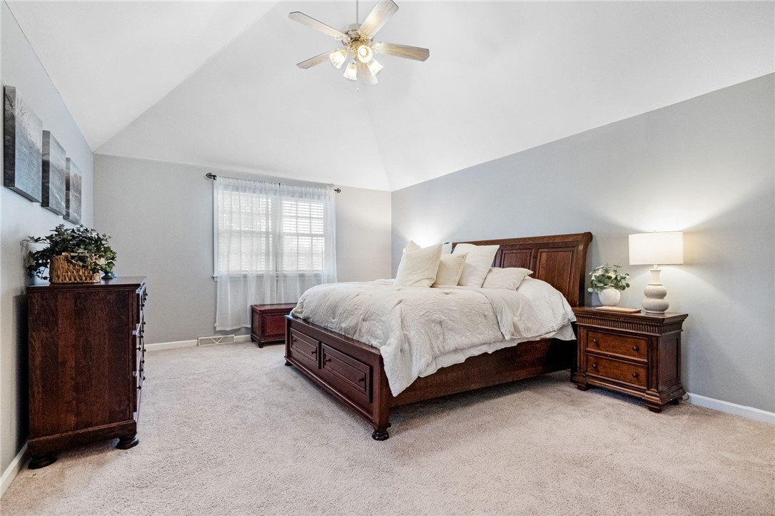 Cranberry Twp, Pennsylvania 16066, United States, 4 Bedrooms Bedrooms, ,3 BathroomsBathrooms,Residential,Pending,8440