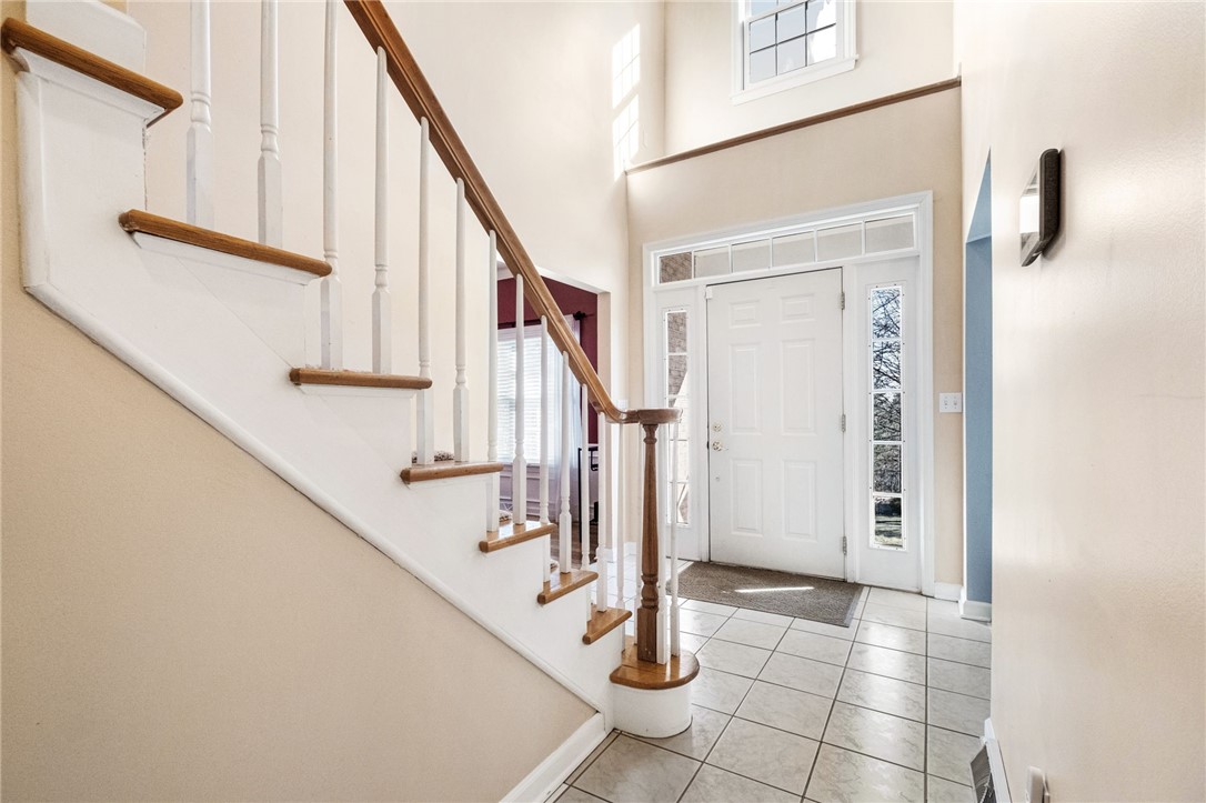 Cranberry Twp, Pennsylvania 16066, United States, 4 Bedrooms Bedrooms, ,3 BathroomsBathrooms,Residential,Pending,8440