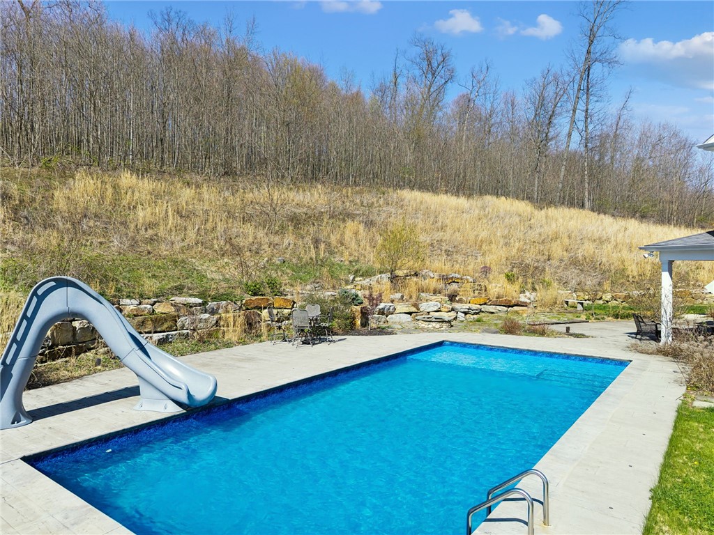 1174 LAURALYNN DRIVE